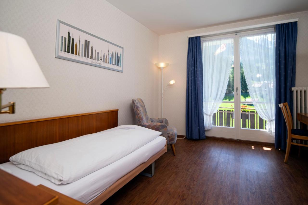 Hotel Berghaus เวงเงน ภายนอก รูปภาพ