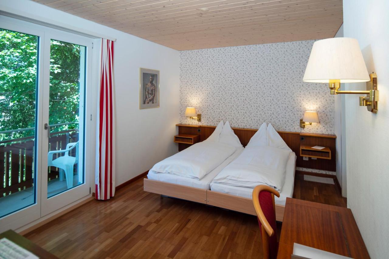 Hotel Berghaus เวงเงน ภายนอก รูปภาพ