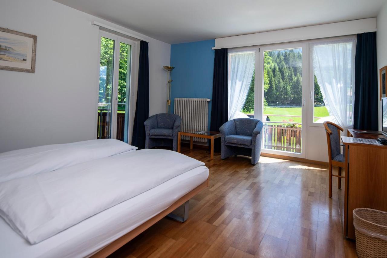 Hotel Berghaus เวงเงน ภายนอก รูปภาพ
