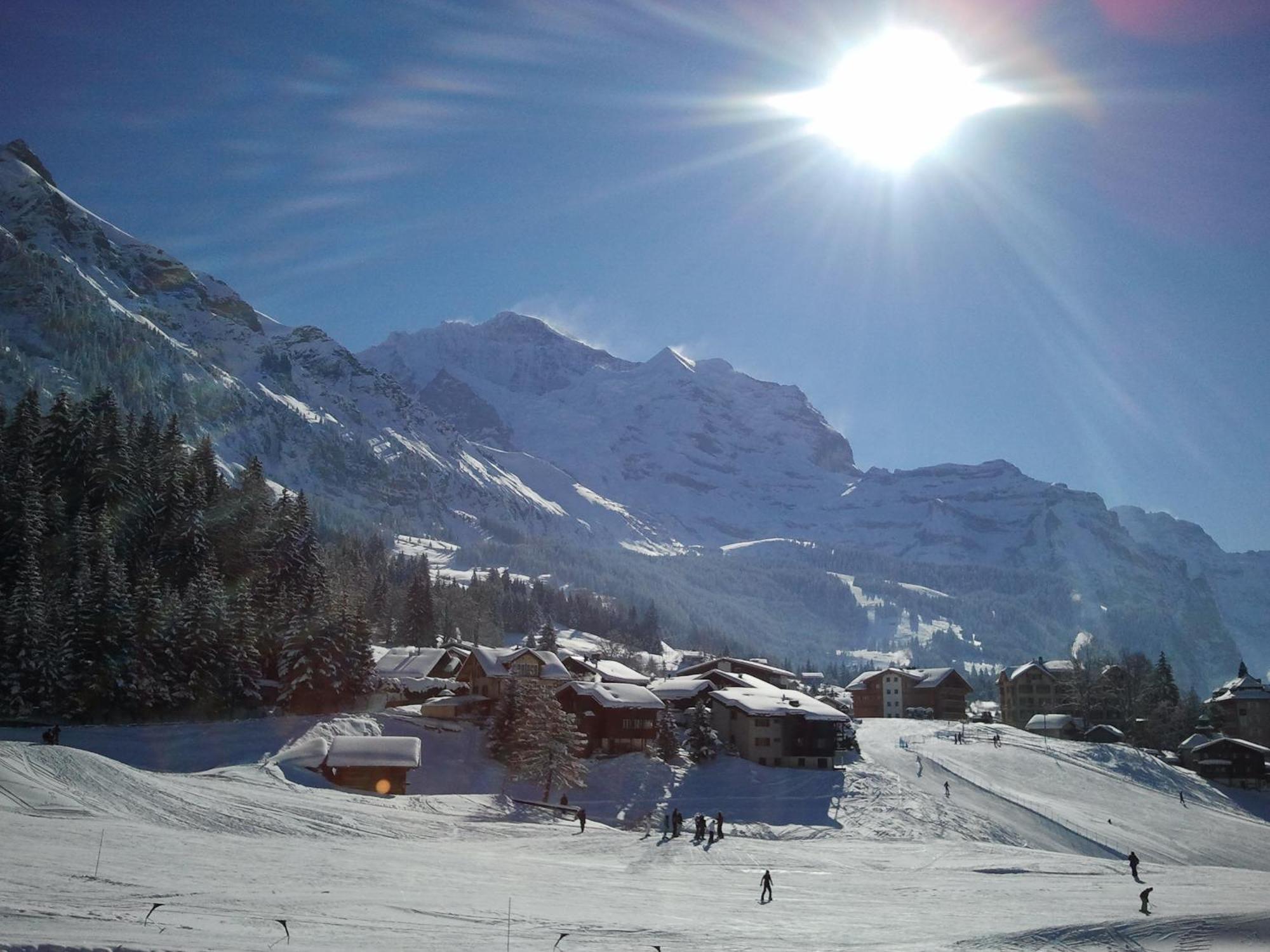 Hotel Berghaus เวงเงน ภายนอก รูปภาพ